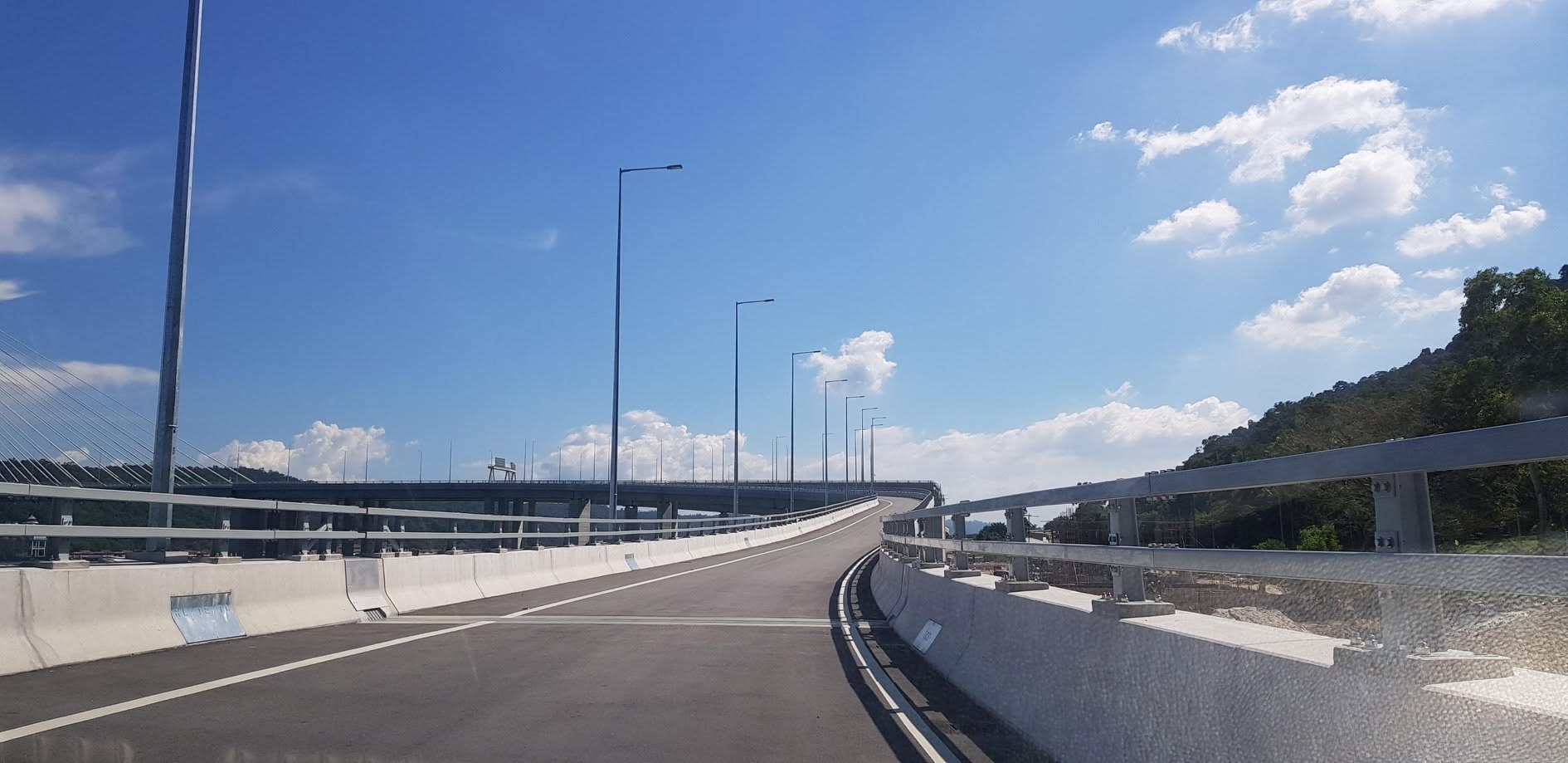 Dự án cây cầu vượt biển dài nhất Đông Nam Á Temburong