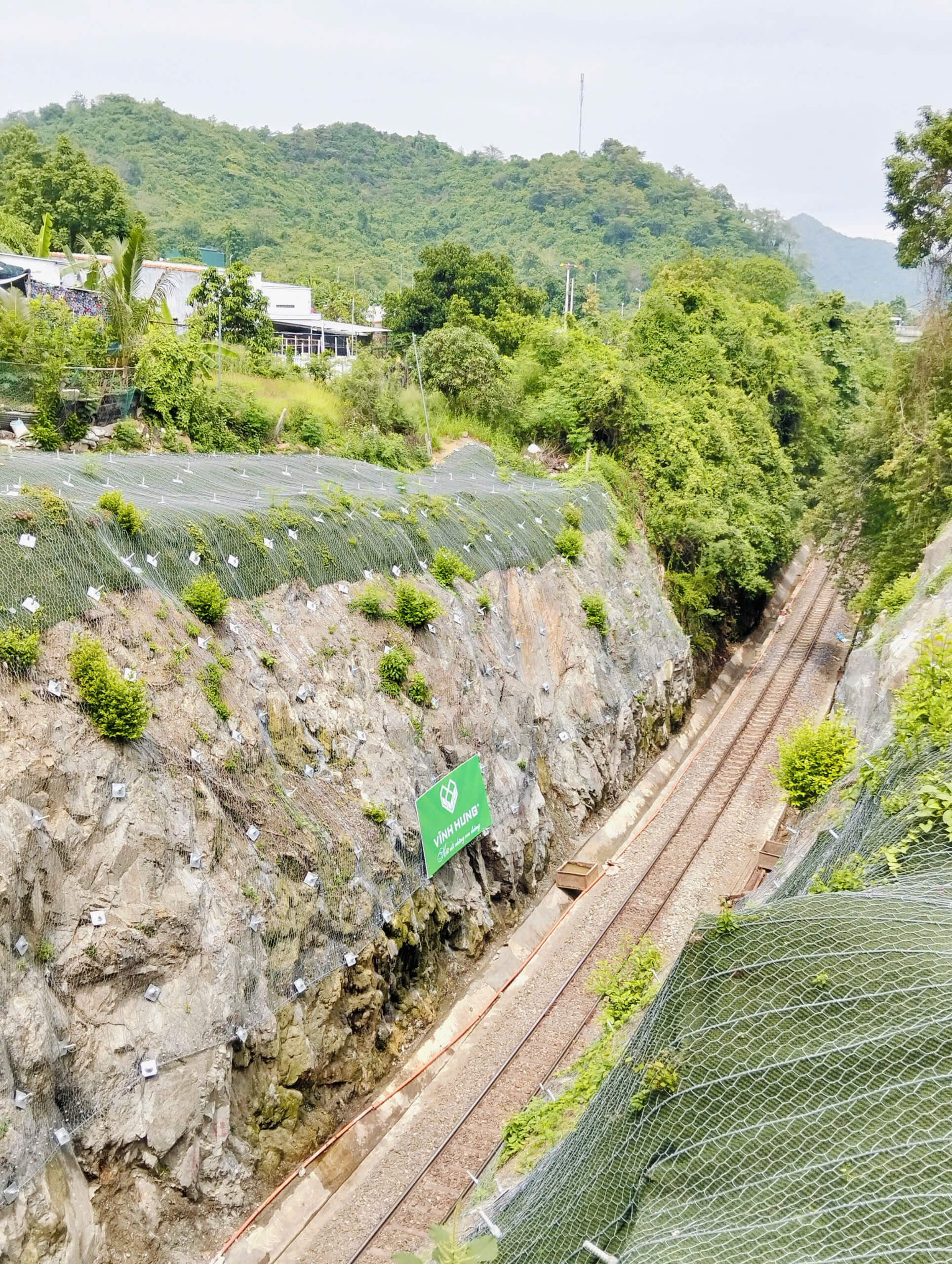 Ru Ri Pass Railway Tunnel Project on the Hanoi – Ho Chi Minh City Route
