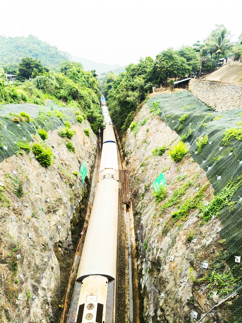 Ru Ri Pass Railway Tunnel Project on the Hanoi – Ho Chi Minh City Route