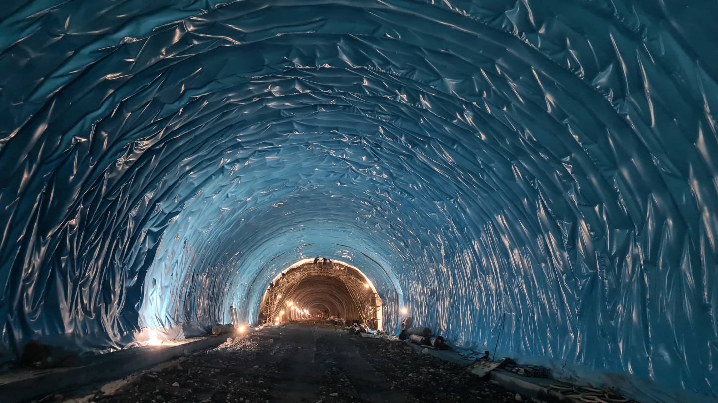 Than Vu Tunnel Project