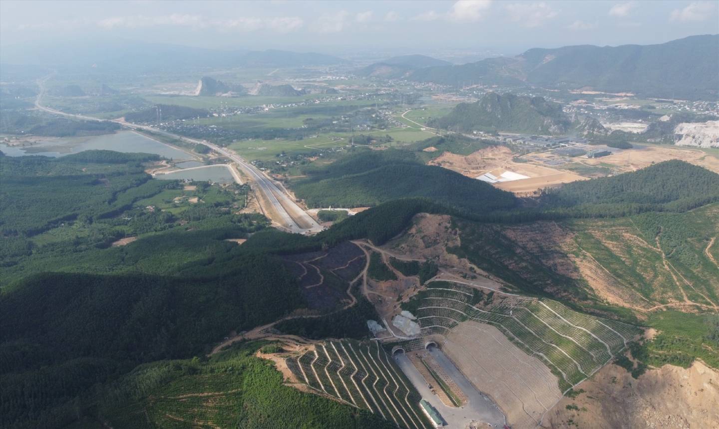 Truong Vinh Tunnel Project